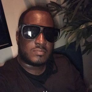 Meet your Posher, Leo